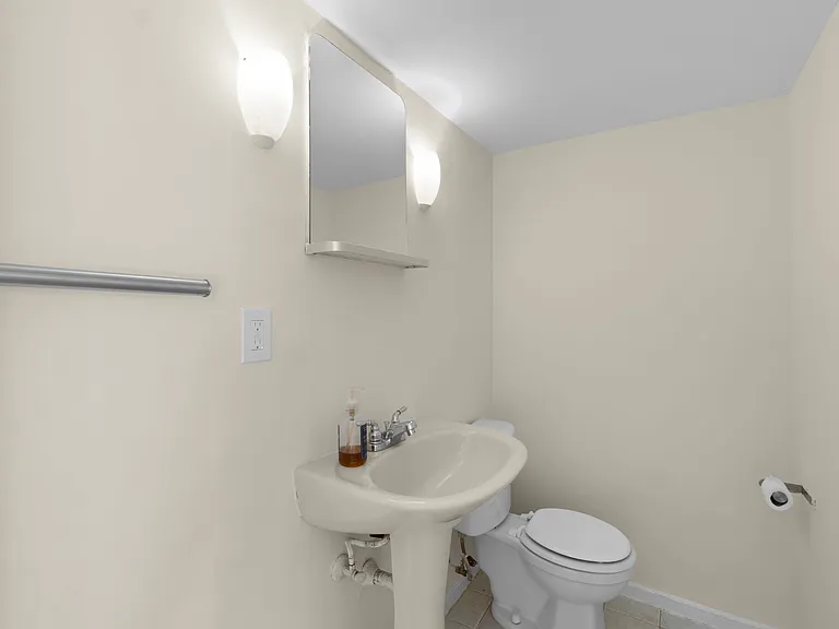 10289 Daystar Ct — Photo 30