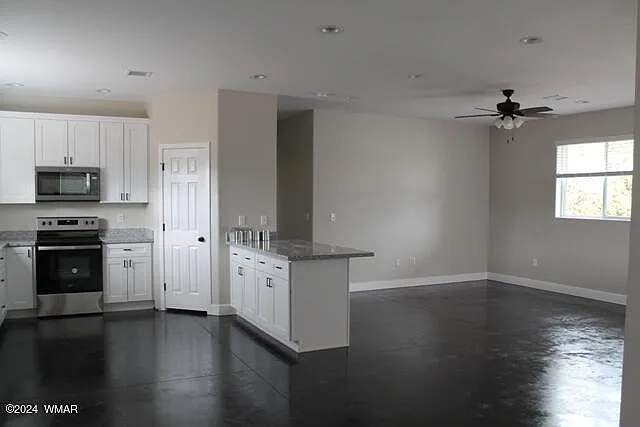 3 bed, 1850 sqft, $2,175 — Photo 2