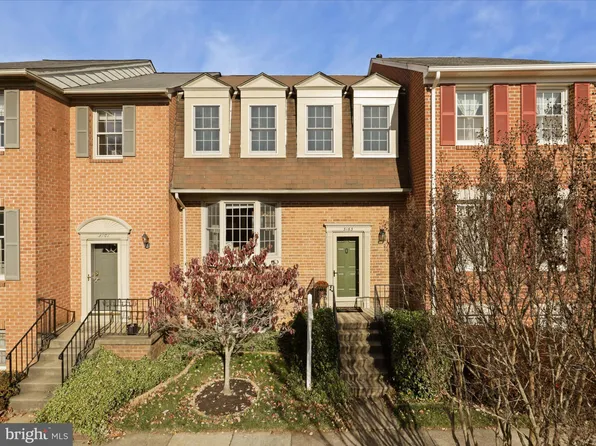 3163 Stratford Ct, Oakton, VA 22124