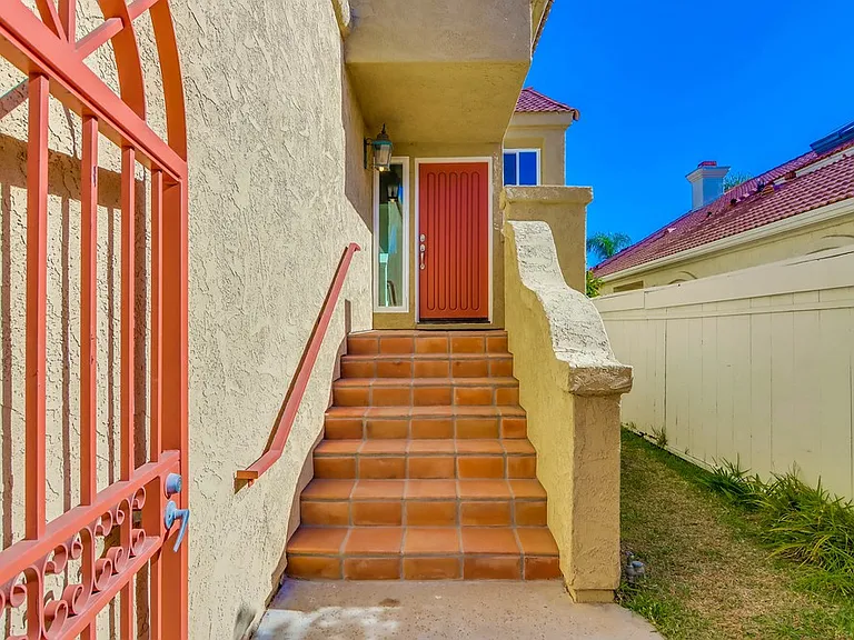 47 Bridgetown Bnd — Photo 2