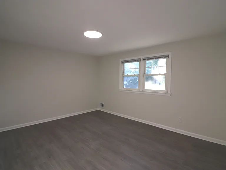 387 Gilbert St — Photo 14
