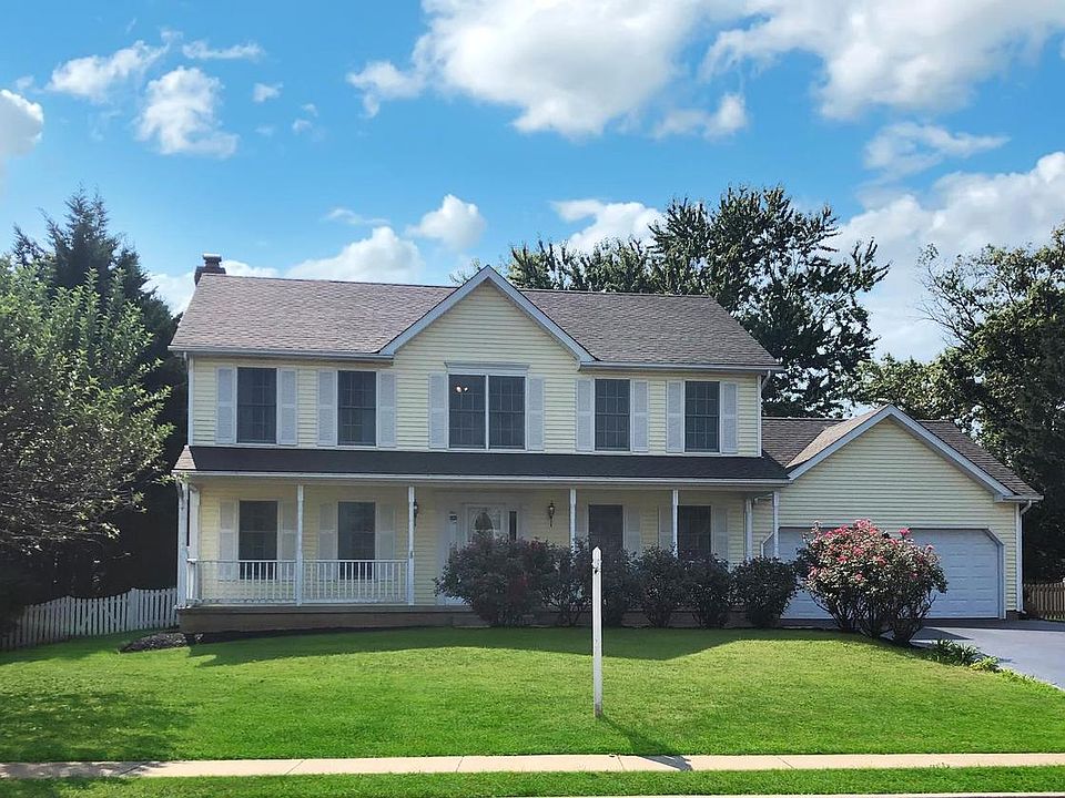 1st image of 12 Manda Ct