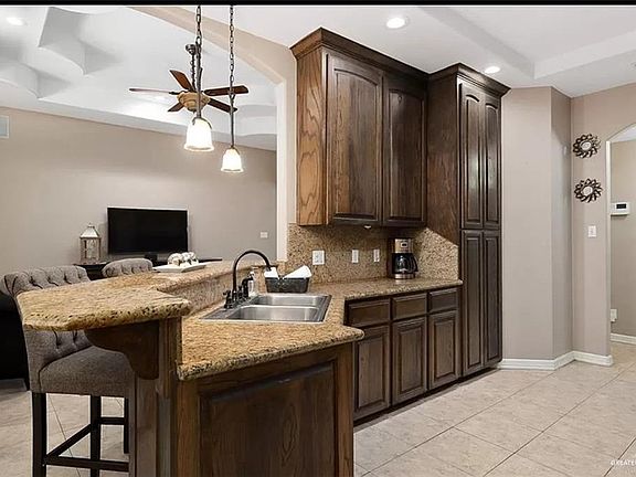 5th image of 3601 Timberwood Dr