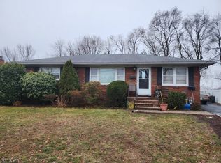 162 Rutgers Pl, Clifton, NJ
