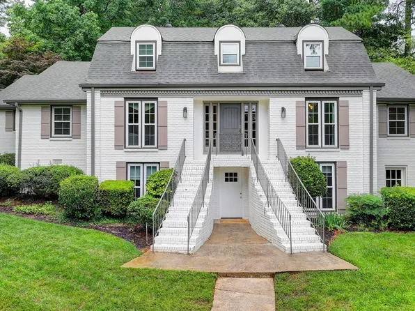 5105 Vernon Oaks Dr, Atlanta, GA 30338