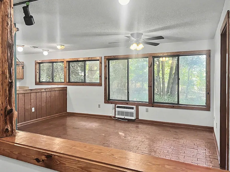 106 Pleasant Dr — Photo 4