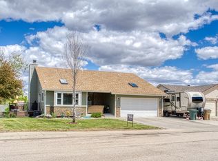 2719 Fitzpatrick Ct, Gillette, WY 82718