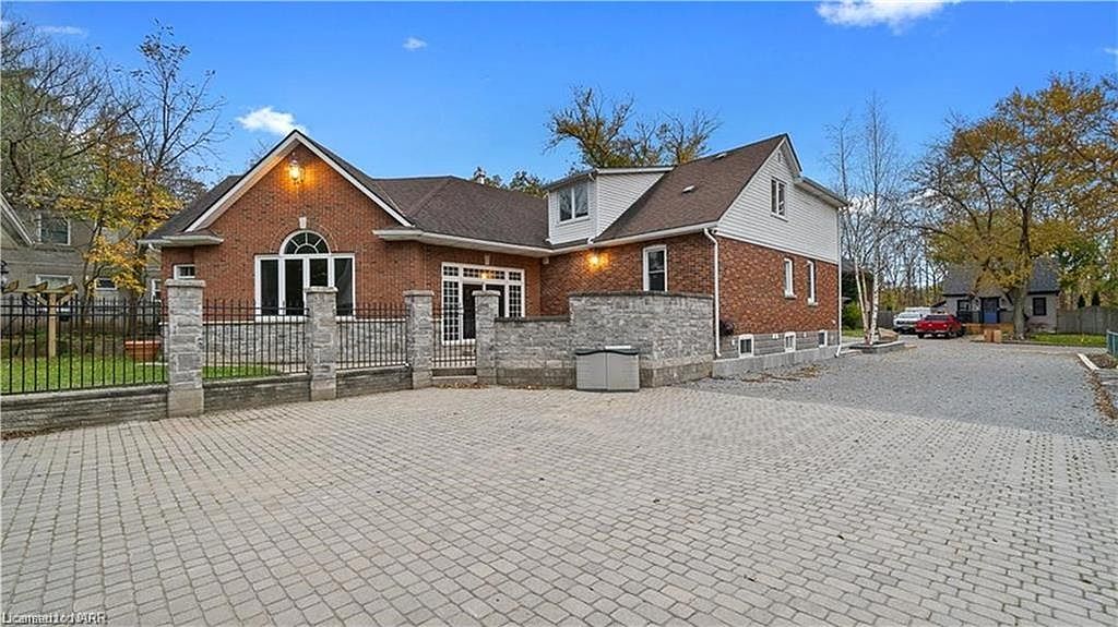5810 Brookfield Ave, Niagara Falls, ON L2G 5R3 MLS 40521878 Zillow