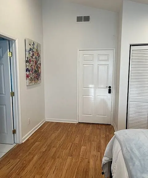 S Wendy Dr — Photo 4