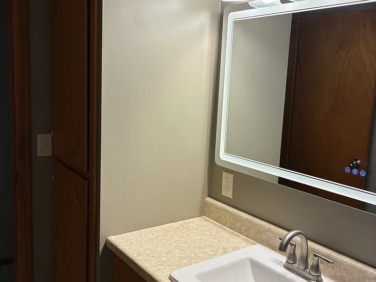 732 Bluff Ave — Photo 4