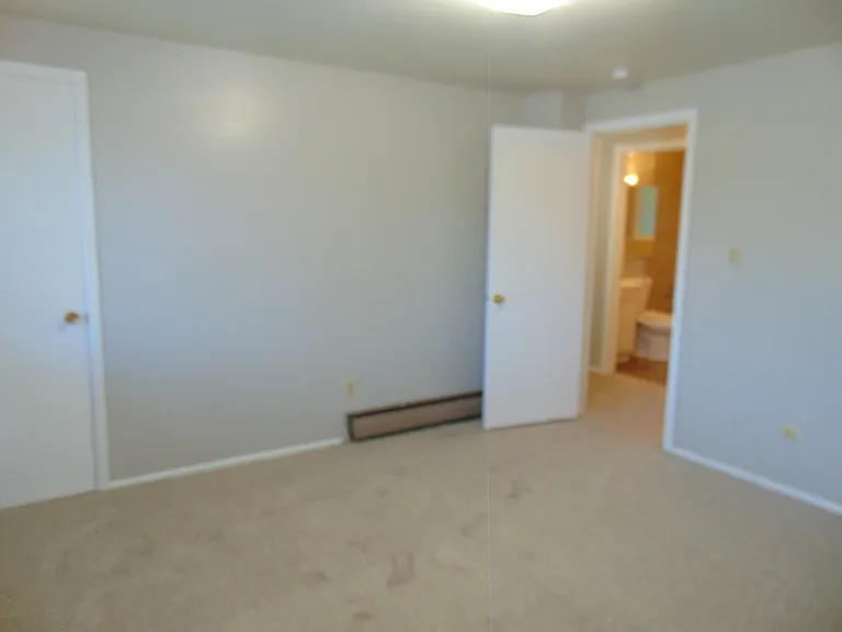 2420 Clearview Ave #4 — Photo 12