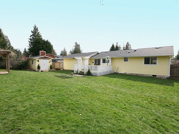 3rd image of 27626 NE 142nd Pl