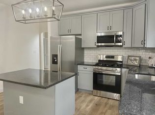 34 Kensington Rd, Manchester, NJ 08759