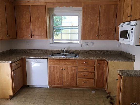 3rd image of 9019 Quinnford Blvd