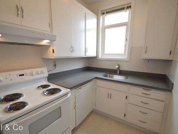 2nd image of 3740 Fillmore St APT 305