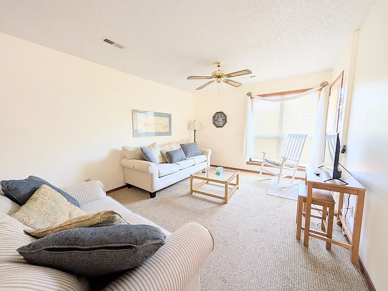 4489 Little River Dr #1704 — Photo 10