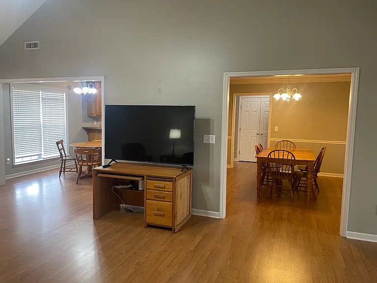 111 Nathan Dr — Photo 5