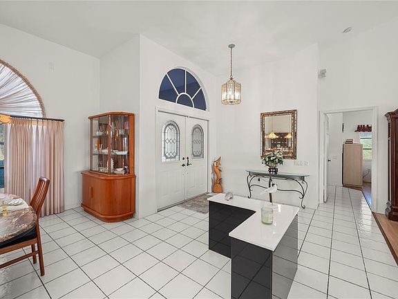 5th image of 1432 Razorbill Ln