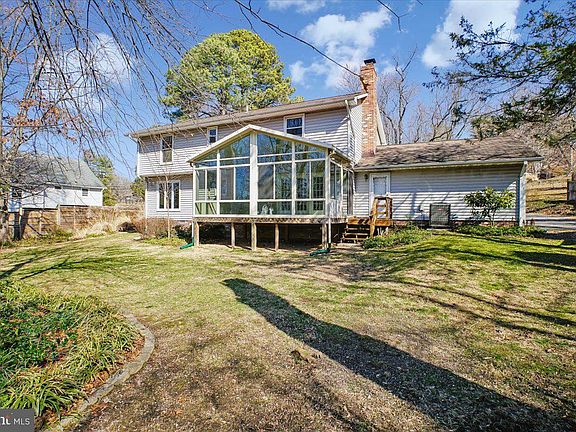 2nd image of 6725 Alpine Dr