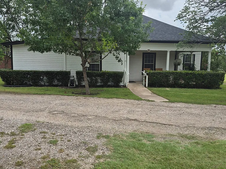 6000 N Highway 183 — Photo 1