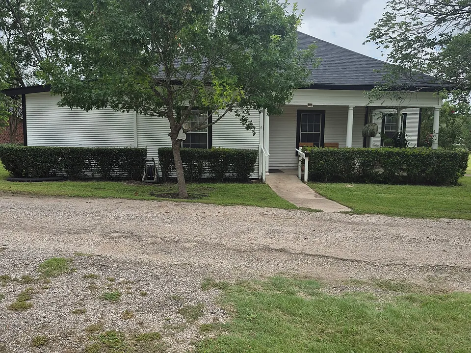 6000 N Highway 183