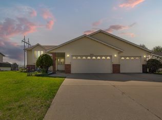 1832 Patricks Bay, Faribault, MN 55021