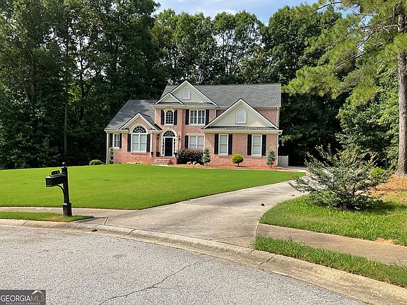 2nd image of 115 Sutton Ct
