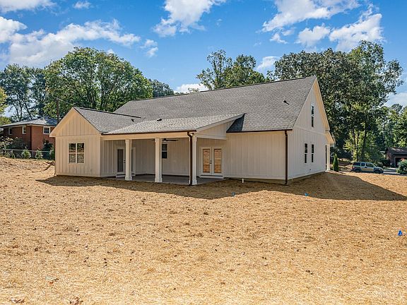 4th image of 411 Primrose Dr