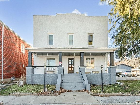 2nd image of 208 N County Rd