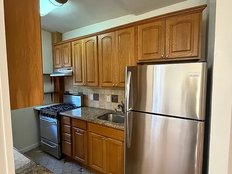 50-05 43rd Ave #2D — Photo 4