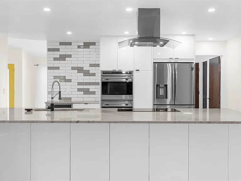 4250 Marlowe Dr — Photo 16