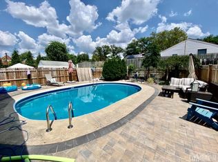 10 Reid St, Sayreville, NJ 08872