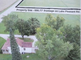 Pleasant St, North Branch, MI 48461