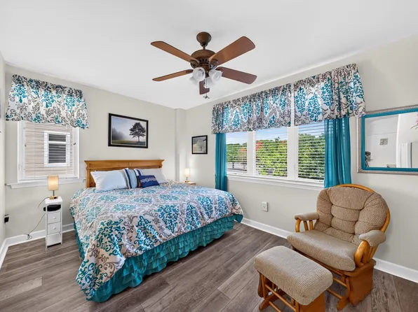 1273 Graves Harbor Trl #3204, Huddleston, VA 24104