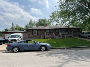 508 Sunset Strip, Eldon, MO 65026