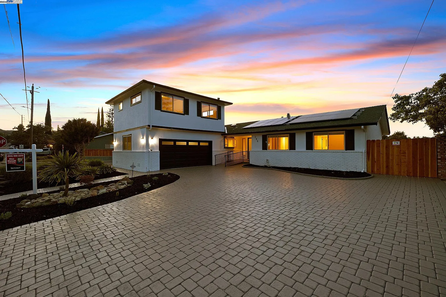 286 Donegal Way photo 1