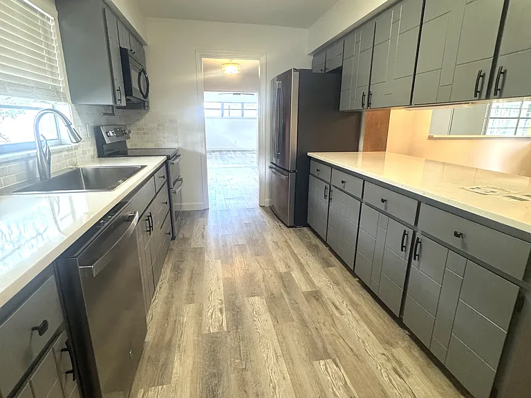 2924 Raeford Rd — Photo 5