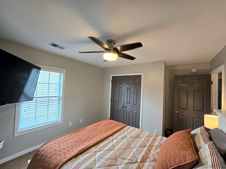 525 Batty Way — Photo 33