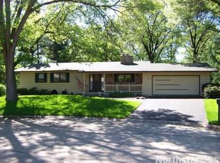 1539 E Windemere Cir NE, Fridley, MN 55421