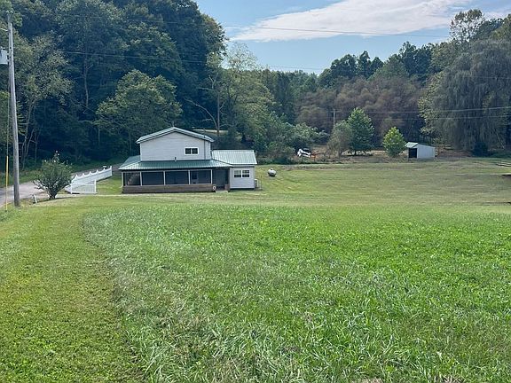 3rd image of 1005 Pearl Wood Rd