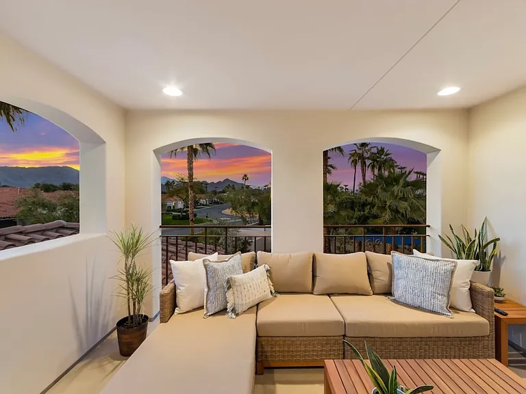 51010 Mandarina — Photo 35