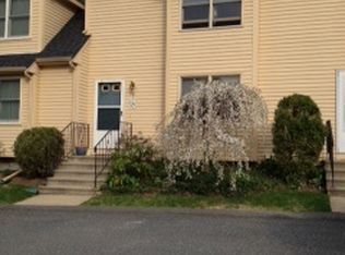 58 Pinecrest Vlg #58, Hopkinton, MA 01748