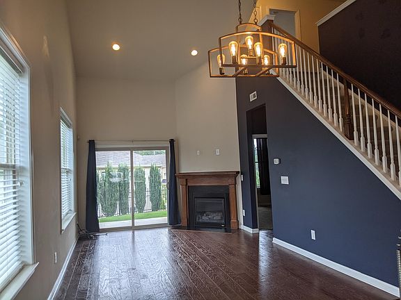2nd image of 11 Pilatus Dr #1