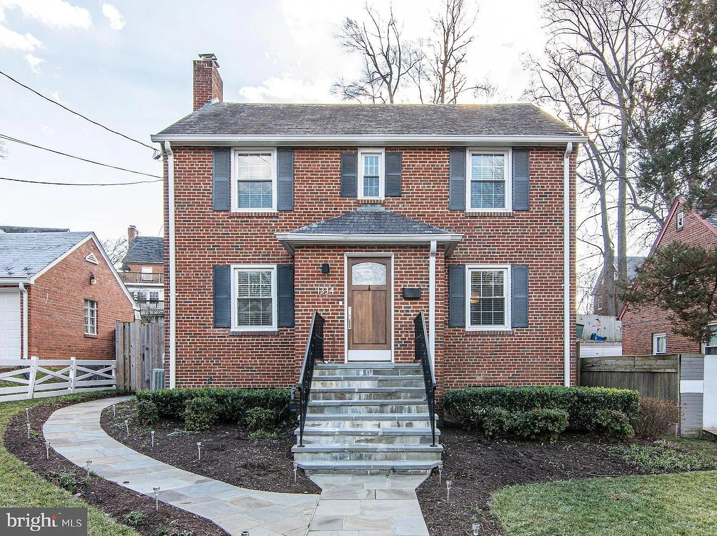 1334 Leegate Rd NW photo 1