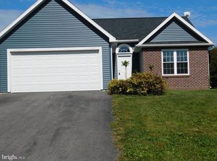 54 Farmhouse Ct, Mifflintown, PA 17059