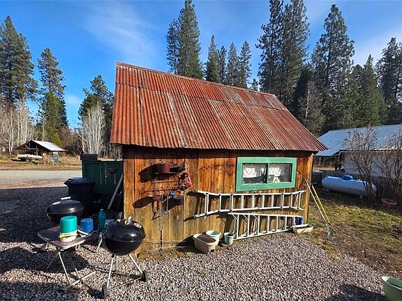 4th image of 248 Squaw Valley Rd