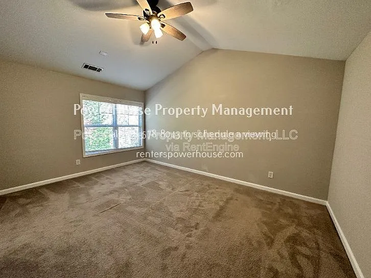 2403 Walnut Tree Ln — Photo 21