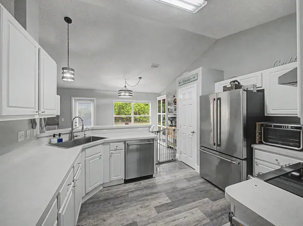 1550 SW Kosnar Avenue, Port St Lucie, FL 34953