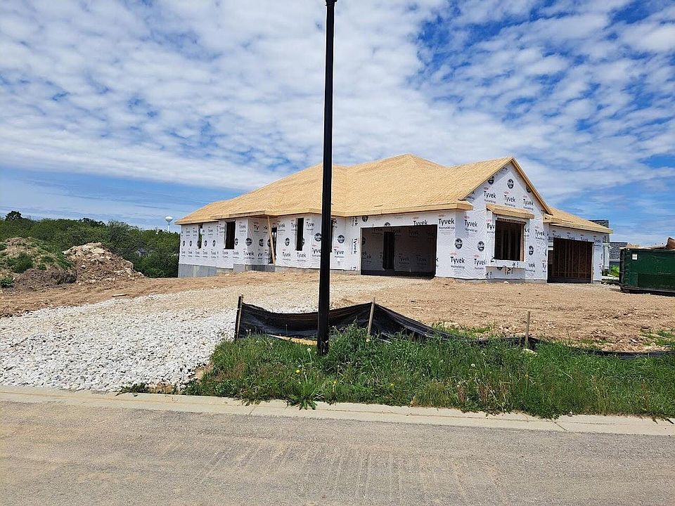 1st image of 2100 Bluestem DRIVE #12-01
