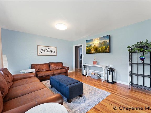 3rd image of 2611 E 18th St